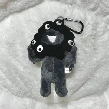 미야쿠미야쿠 블랙 키링 스탠딩