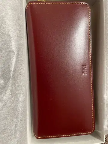 TAKEO KIKUCHI 다크 레드 장지갑