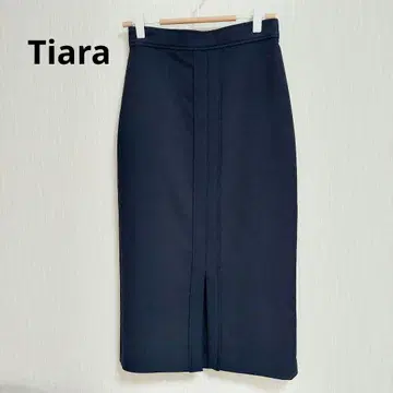 새상품급 TIARA 티아라 앞 슬릿 스커트 네이비 멜로즈 배송비 포함