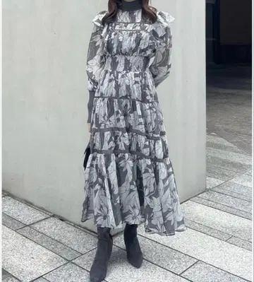 rienda 테이프 개더 티어드 원피스 S