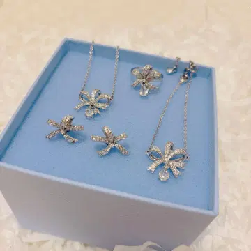 [ 풀세트 ] SWAROVSKI 스와로브스키 리본 목걸이 귀걸이 세트