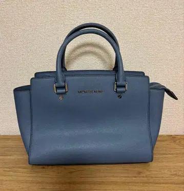 MICHAEL KORS 숄더백 네이비 계열 새상품급 발송 가능