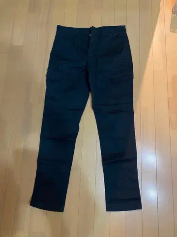 PUMA 블랙 카고 팬츠