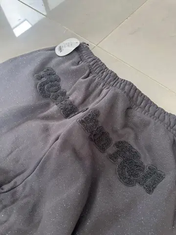 택 포함 새상품 HTH glitter like Heart Logo 팬츠