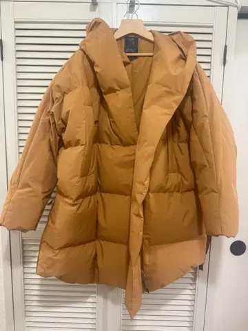 BLAEST / 블라스트 다운 코트