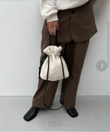 아이보리 보아 복조리 숄더백