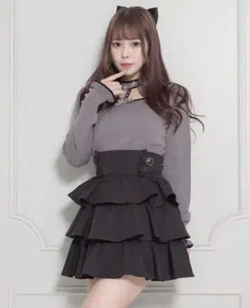 pium 피움 크로스 벨트 티어드 미니 스커트