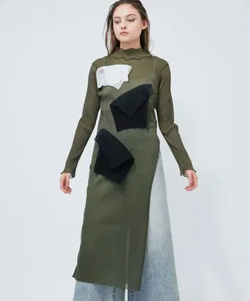올리브색 비대칭 원피스