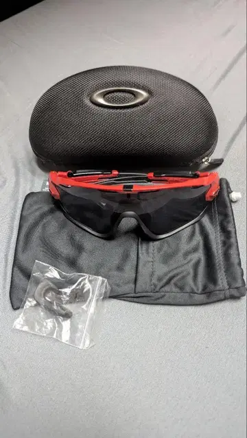 OAKLEY Jawbreaker