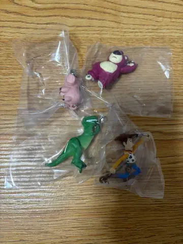 토이스토리 3 흔들흔들 이어지는 마스코트 우디 렉스 햄 로트소