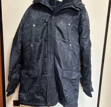 블랙 다운 자켓 프론트 단추식