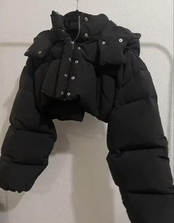 블랙 숏 기장 다운 자켓