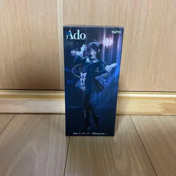 Ado 피규어 Winter ver. [ 라운드 원 한정판 ]