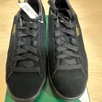 PUMA 블랙 스웨이드 스니커즈