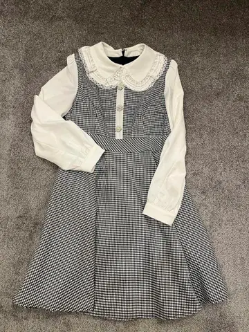 에블린 체크 무늬 레이스 옷깃 긴팔 원피스