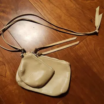 hobo PAIR CASE COW LEATHER WITH STRAP