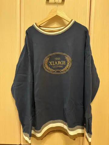 XLARGE 맨투맨 트레이닝복