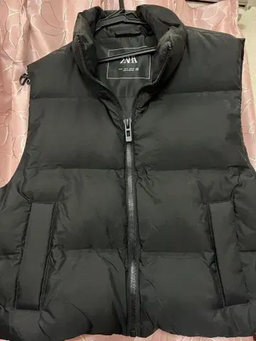 ZARA 블랙 다운 베스트 S