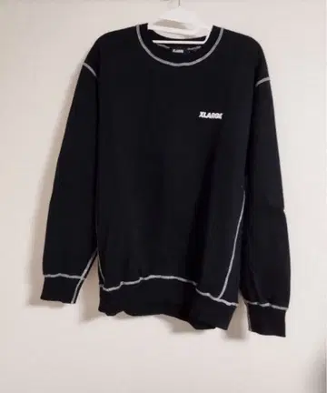 XLARGE STITCH CREWNECK SWEAT