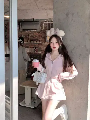 핑크 지퍼 후드 맨투맨