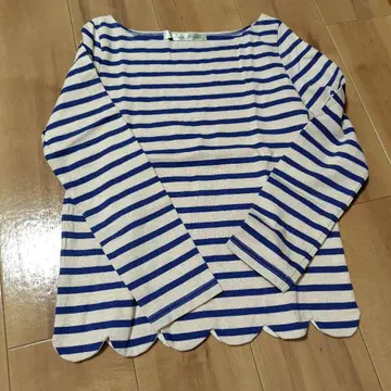 Dot and Stripes 스트라이프 긴팔 티셔츠