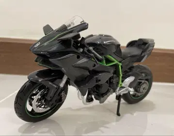 Maisto Kawasaki H2 1/12