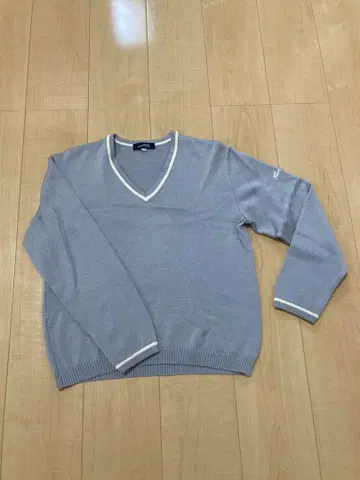 TOMBOY VARSITYMATE 그레이 V넥 스웨터 M