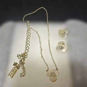 케이트 스페이드 목걸이와 귀걸이
