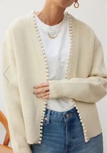 아이보리 펄 장식 가디건 프리 사이즈