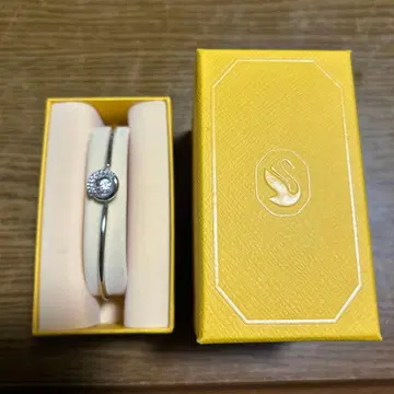 스와로브스키 Dextera 뱅글 팔찌 새상품급