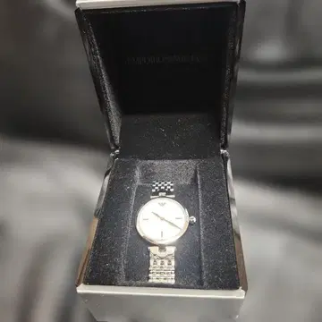 새상품급 엠포리오 아르마니 EMPORIO ARMANI 손목시계