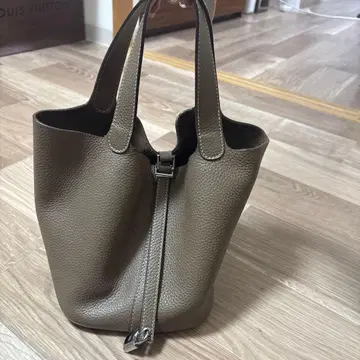 가격 인하 unveil 에토프 토트백 실버 금장 장식 MM