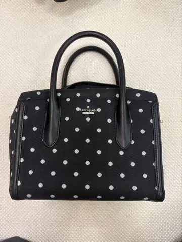 kate spade 도트 무늬 핸드백