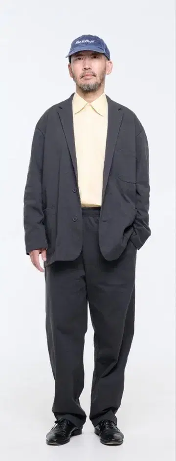 FRUIT OF THE LOOM ATHLETIC FORMAL SUIT