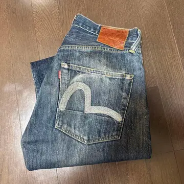 화이트 자수 수박 귀 에비수 데님 사이즈 30