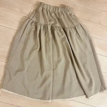 MAISON MARBLE 메종 마블 플레어 스커트 베이지