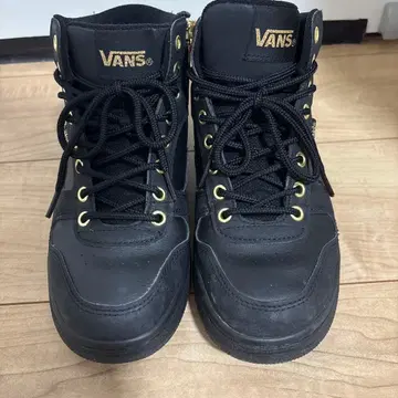 VANS 블랙 하이컷 스니커즈