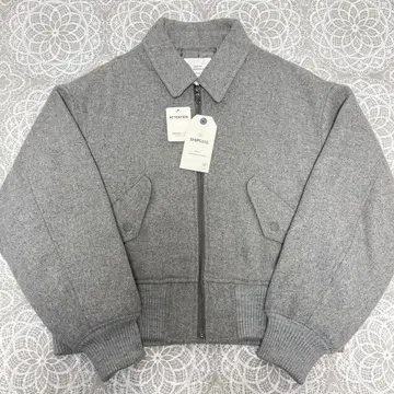 [ SHIPS any ] 새상품 울 믹스 카라 부착 컴팩트 지퍼 블루종