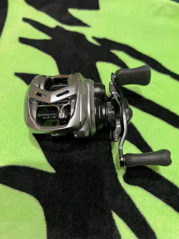 [ 새상품급 ] DAIWA ALPHAS SV TW 800HL 베이트릴