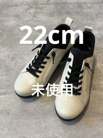 Monet 화이트/블랙 가죽 스니커즈 작은 사이즈 22cm
