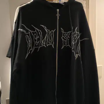 볼칸 & 아프로다이티 메탈 크로스 ZIP 후드티 M 사이즈