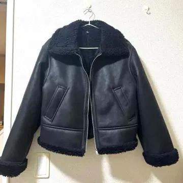 GU 인조 가죽 무스탕 터치 플라이트 자켓 블랙 L 사이즈