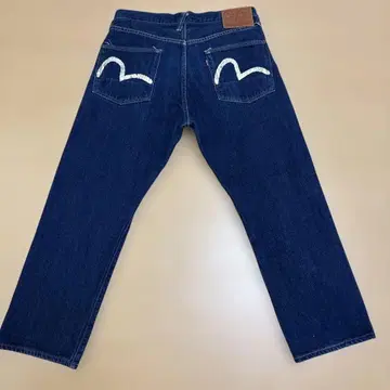 EVISU 청바지 빨간 귀 가죽 패치 새상품급