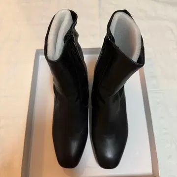 사바사바 숏부츠 블랙