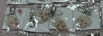 TREASURE 준규 얼굴 아크릴 키링