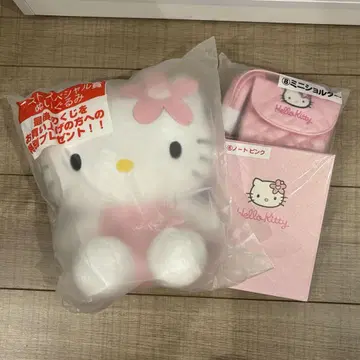 [ 익명 배송 ] 헬로키티 행운 복권 봉제 인형 노트 미니 숄더