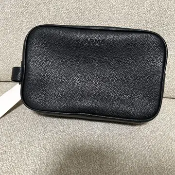 ARMA 블랙 가죽 클러치백