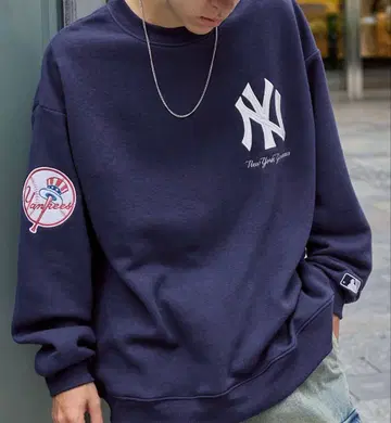 MLB 다크 네이비 맨투맨 트레이닝복