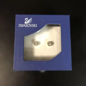 Swarovski 크리스탈 스터드 귀걸이