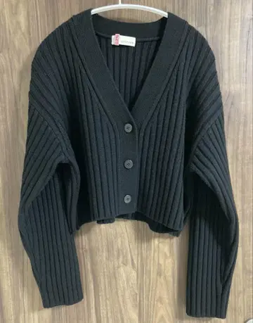 uncrave 블랙 리브 편직 가디건
